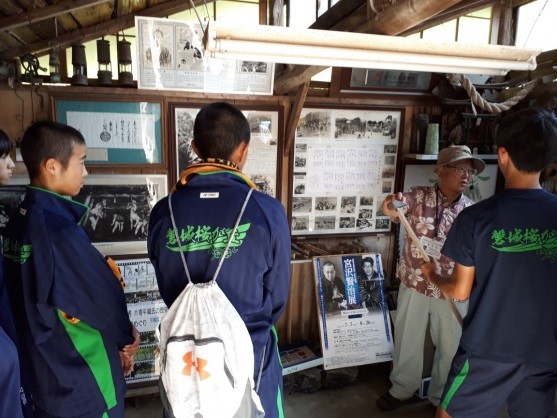 炭鉱町「常磐」の歴史を学ぶ高校生たち